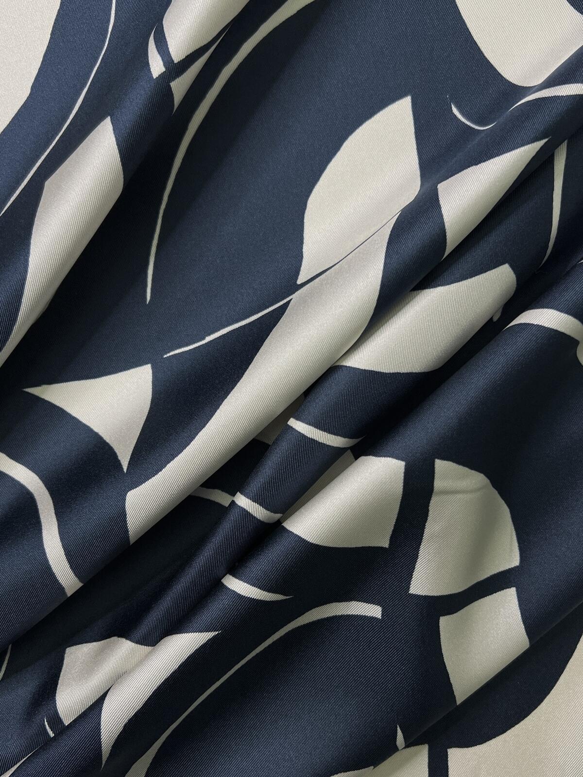 Ткань плательно-блузочная Max Mara, арт.: 437229 — ткань для платья купить | Ткани Италии